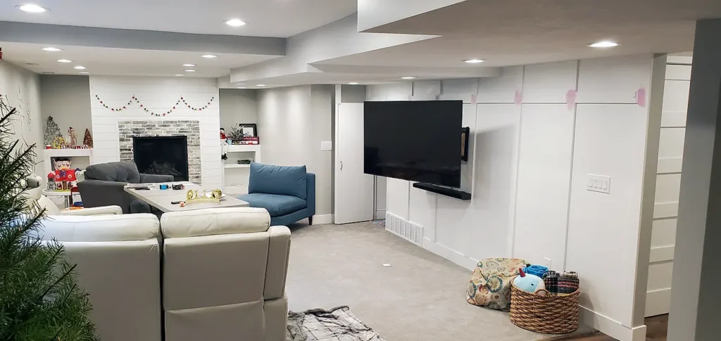 Santaquin Utah Basement Finishing- family room with a TV